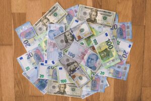 Photo Financial Aid