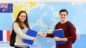 Australian and French students meet for Pacific research exchange